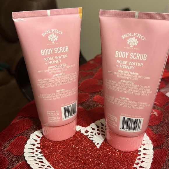 Bath & Body Bolero Beverly Hills Body Scrub Rose Water Honey 5floz
